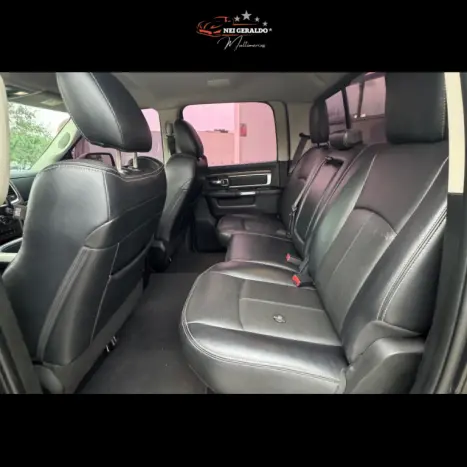 DODGE Ram 6.7 I6 24V 4P 2500 LARAMIE 4X4 TURBODIESEL  AUTOMTICO CABINE DUPLA, Foto 2