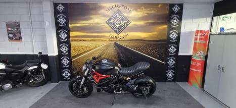 DUCATI Monster 821 ABS, Foto 5