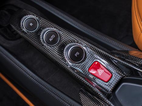 FERRARI F8 Spider 3.9 V8 TURBO GASOLINA F1-DCT AUTOMTICO, Foto 25