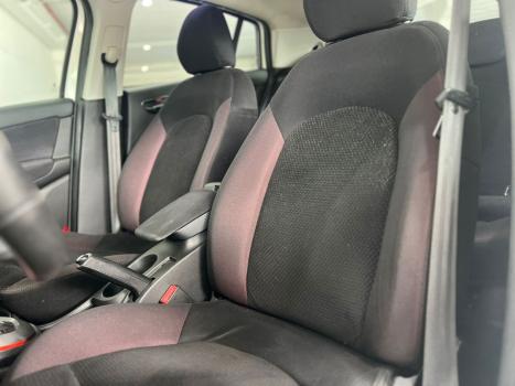 FIAT Bravo 1.8 16V 4P FLEX ESSENCE DUALOGIC AUTOMATIZADO, Foto 6