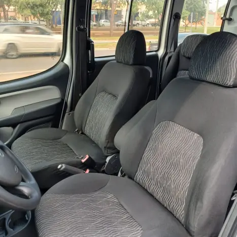 FIAT Doblo 1.4 4P FLEX ATTRACTIVE, Foto 9