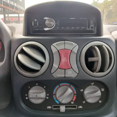 FIAT Doblo 1.4 4P FLEX ATTRACTIVE, Foto 10