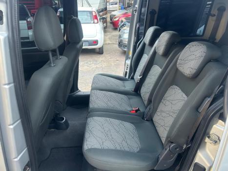 FIAT Doblo 1.8 16V 4P FLEX ESSENCE 7 LUGARES, Foto 9