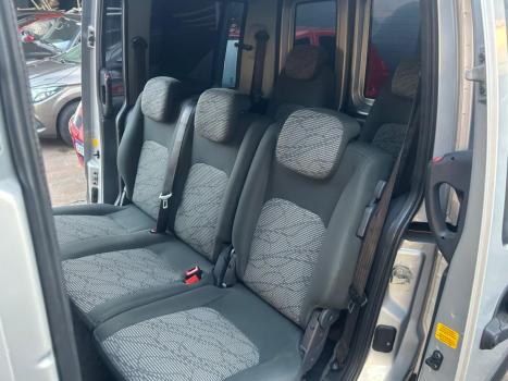 FIAT Doblo 1.8 16V 4P FLEX ESSENCE 7 LUGARES, Foto 10