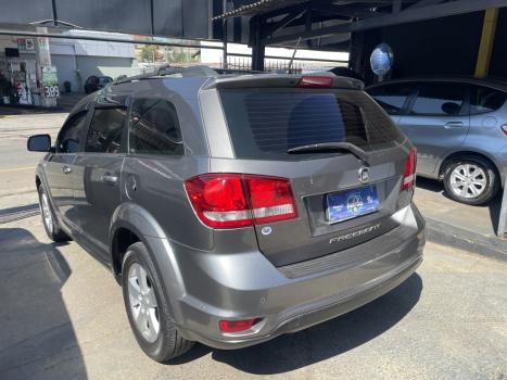 FIAT Freemont 2.4 16V 4P PRECISION AUTOMTICO 7 LUGARES, Foto 5
