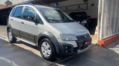 FIAT Idea 1.8 16V 4P FLEX ADVENTURE DUALOGIC AUTOMATIZADO, Foto 2