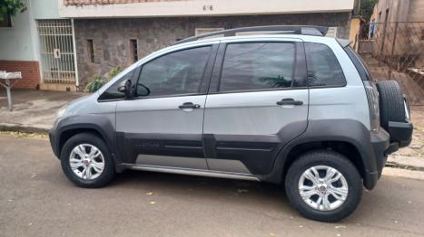 FIAT Idea 1.8 16V 4P ADVENTURE FLEX, Foto 2