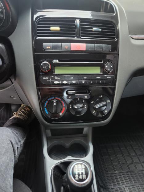 FIAT Linea 1.8 16V 4P FLEX LX, Foto 2