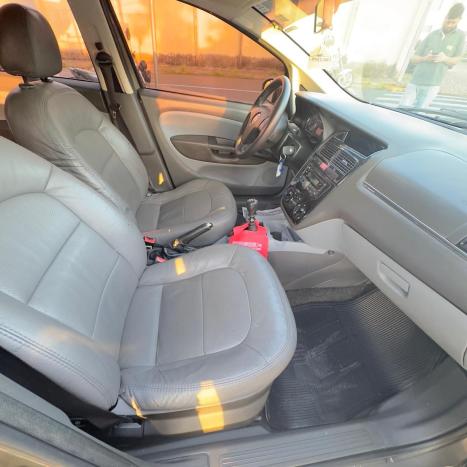 FIAT Linea 1.8 16V 4P FLEX LX, Foto 8