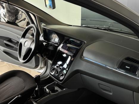 FIAT Linea 1.8 16V 4P FLEX ESSENCE, Foto 9