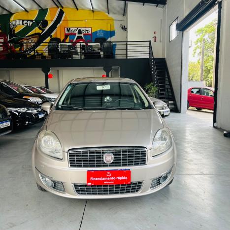 FIAT Linea 1.8 16V 4P FLEX ESSENCE DUALOGIC AUTOMATIZADO, Foto 2