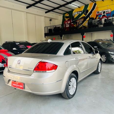 FIAT Linea 1.8 16V 4P FLEX ESSENCE DUALOGIC AUTOMATIZADO, Foto 4