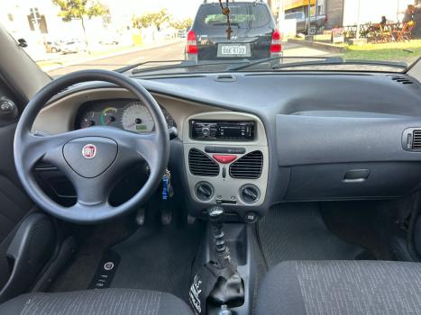 FIAT Palio 1.0 16V 4P, Foto 2