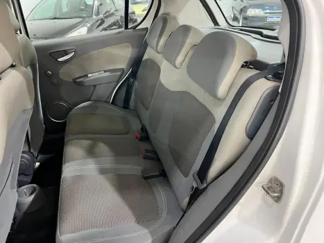 FIAT Palio 1.6 16V 4P FLEX ESSENCE, Foto 5