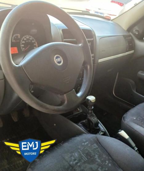 FIAT Palio 1.8 4P HLX, Foto 6