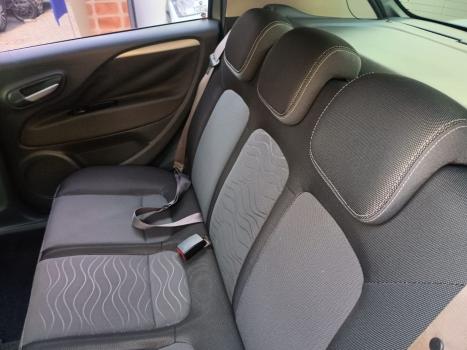 FIAT Punto 1.6 16V 4P ESSENCE FLEX, Foto 12