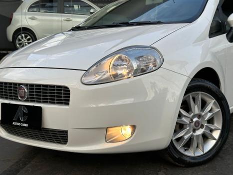 FIAT Punto 1.6 16V 4P FLEX ESSENCE DUALOGIC AUTOMATIZADO, Foto 2