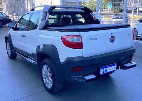 FIAT Strada 1.8 16V FLEX ADVENTURE CABINE DUPLA, Foto 2