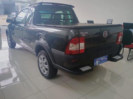 FIAT Strada 1.8 FLEX TREKKING CABINE ESTENDIDA, Foto 4