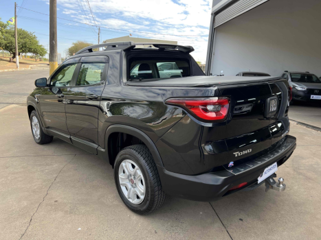 FIAT Toro 1.8 16V 4P FLEX FREEDOM AUTOMTICO, Foto 2