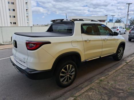 FIAT Toro 2.0 16V 4P VOLCANO 4WD TURBO DIESEL AUTOMTICO, Foto 4