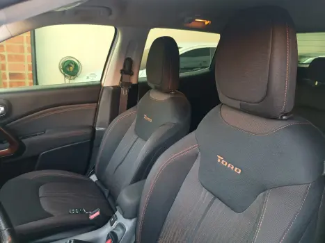 FIAT Toro 2.0 16V 4P VOLCANO 4WD TURBO DIESEL AUTOMTICO, Foto 17