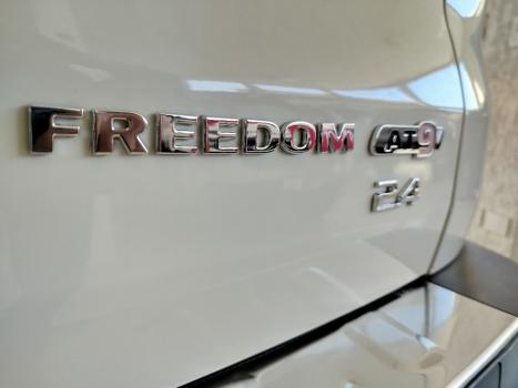 FIAT Toro 2.4 16V 4P FREEDOM MULTIAIR FLEX AUTOMTICO, Foto 16