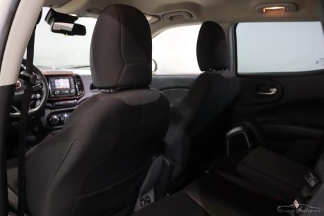FIAT Toro 2.4 16V 4P FREEDOM MULTIAIR FLEX AUTOMTICO, Foto 9