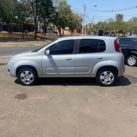 FIAT Uno 1.0 4P FLEX EVO VIVACE CELEBRATION, Foto 4