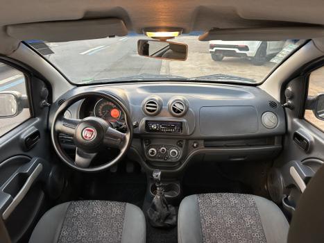FIAT Uno 1.0 4P FLEX EVO VIVACE CELEBRATION, Foto 9