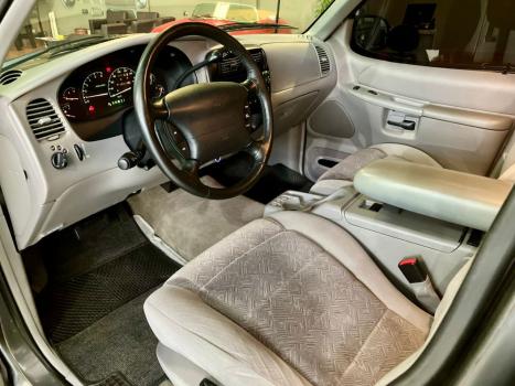 FORD Explorer 4.0 V6 24V XLT AUTOMTICO, Foto 31
