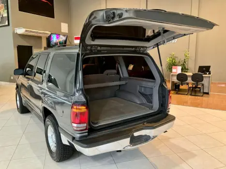 FORD Explorer 4.0 V6 24V XLT AUTOMTICO, Foto 36