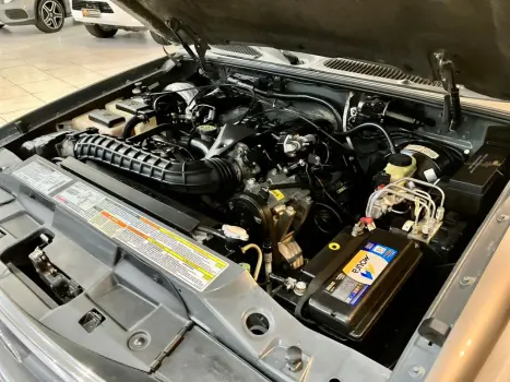 FORD Explorer 4.0 V6 24V XLT AUTOMTICO, Foto 43