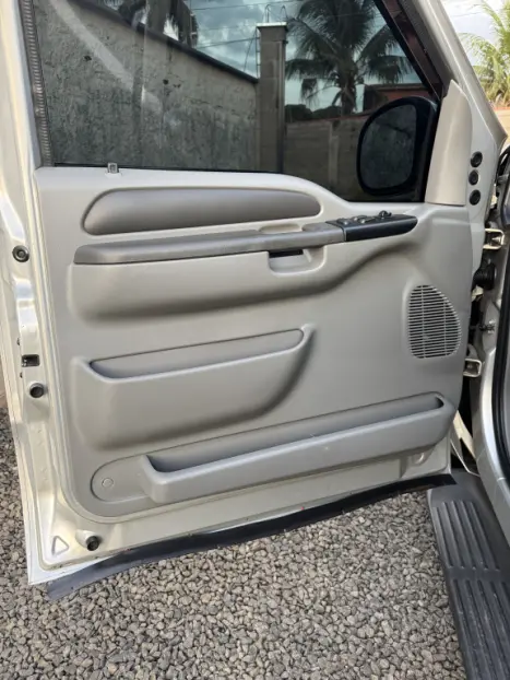 FORD F-250 3.9 XLT SUPER DUTY CABINE SIMPLES DIESEL, Foto 10