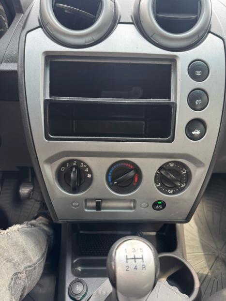 FORD Fiesta Hatch 1.6 4P FLEX, Foto 5