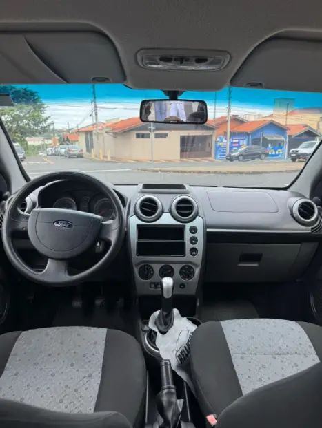 FORD Fiesta Hatch 1.6 4P FLEX, Foto 6