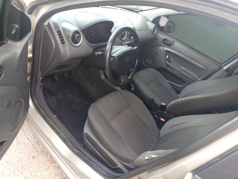 FORD Fiesta Hatch 1.6 CLASS, Foto 2
