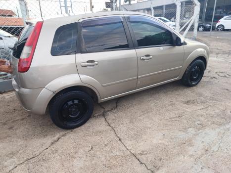 FORD Fiesta Hatch 1.6 CLASS, Foto 6