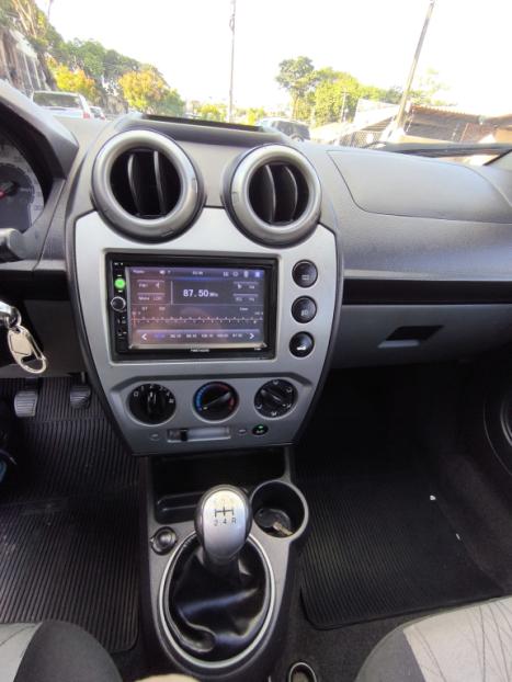 FORD Fiesta Hatch 1.6, Foto 10