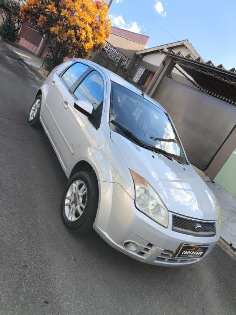 FORD Fiesta Hatch 1.6, Foto 7