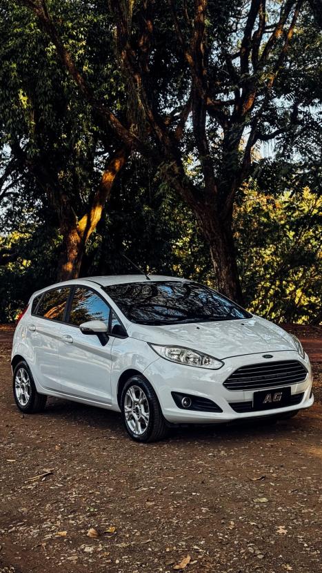 FORD Fiesta Hatch 1.6, Foto 4