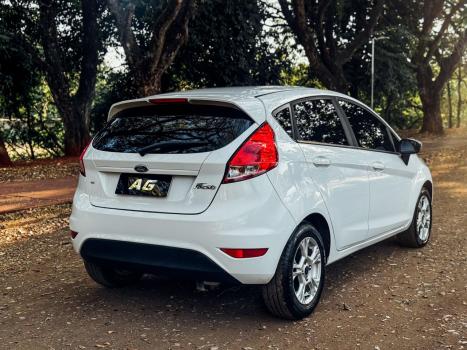 FORD Fiesta Hatch 1.6, Foto 10
