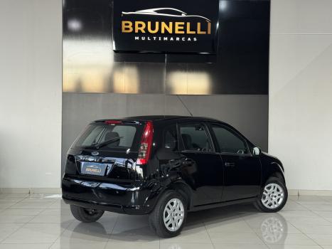 FORD Fiesta Hatch 1.6, Foto 3