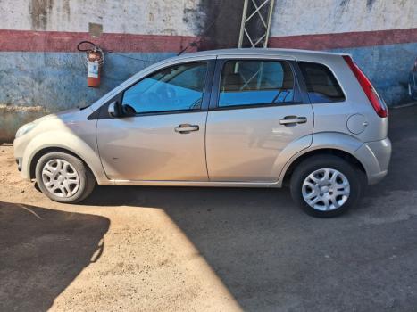 FORD Fiesta Hatch 1.6 4P FLEX, Foto 2