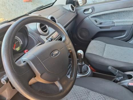 FORD Fiesta Hatch 1.6 4P FLEX, Foto 4