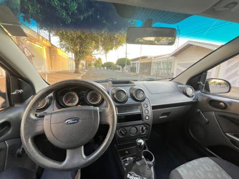 FORD Fiesta Hatch 1.0 4P FLEX, Foto 5