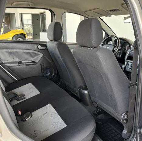 FORD Fiesta Hatch 1.6 4P FLEX, Foto 16