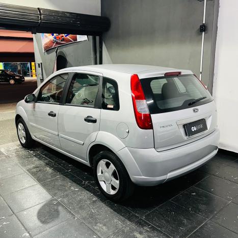 FORD Fiesta Hatch 1.6, Foto 6