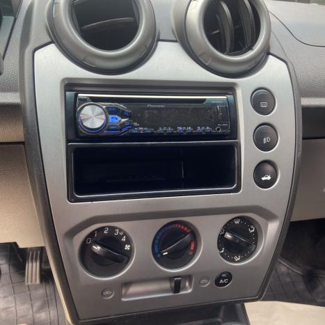 FORD Fiesta Hatch 1.6 4P ROCAM FLEX, Foto 9