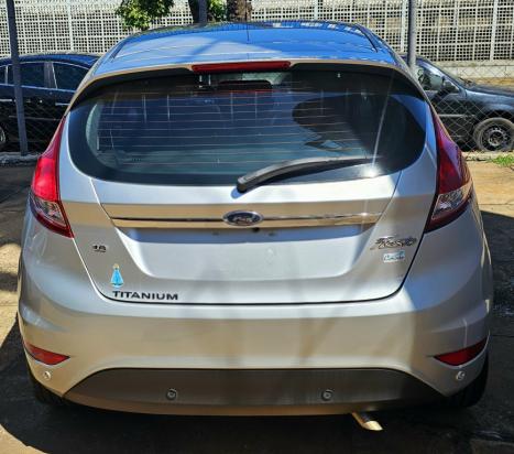 FORD Fiesta Hatch 1.6 16V 4P FLEX TITANIUM POWERSHIFT AUTOMTICO, Foto 4